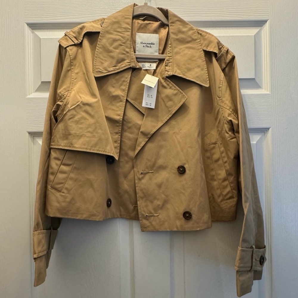 Abercrombie & Fitch Cropped Trench Coat